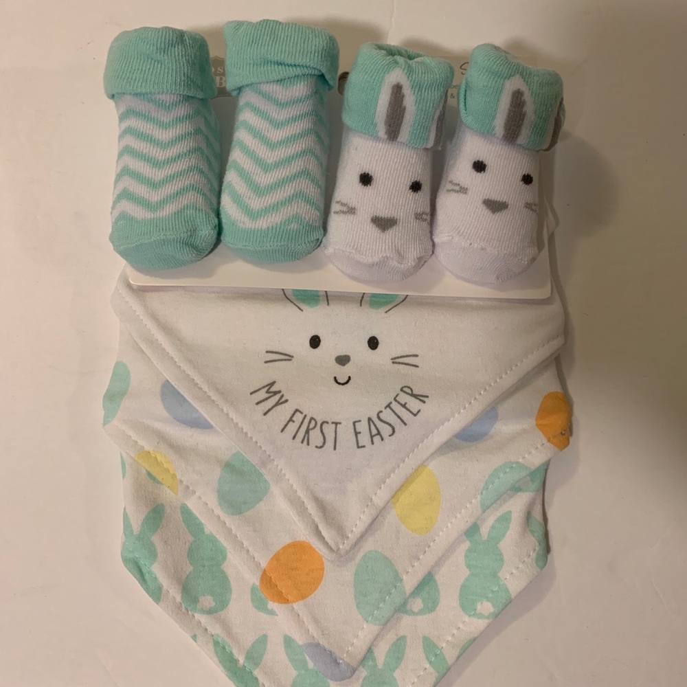 Hudson Baby  Cotton Bib and Sock Set, 5pc. My 1st Easter. New - Picture 2 of 3